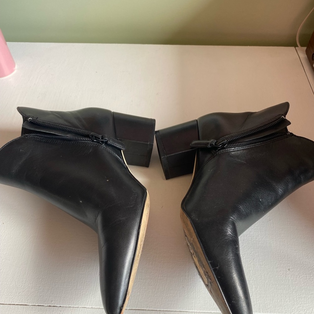 Worn once Cole Haan Black Leather Ankle Boots with chunky heel & zipper closure - Picture 6 of 12